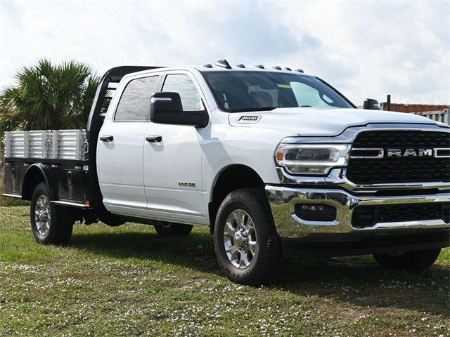 2023 RAM 3500 Chassis Tradesman/SLT