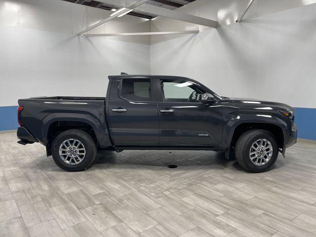2024 Toyota Tacoma Limited 4WD