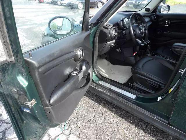 2017 MINI Hardtop Cooper