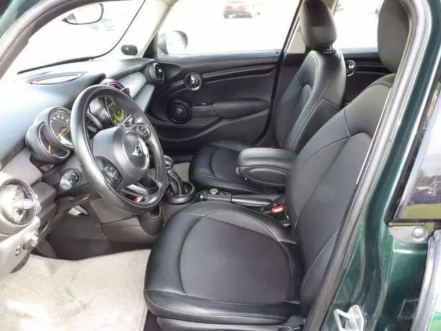 2017 MINI Hardtop Cooper
