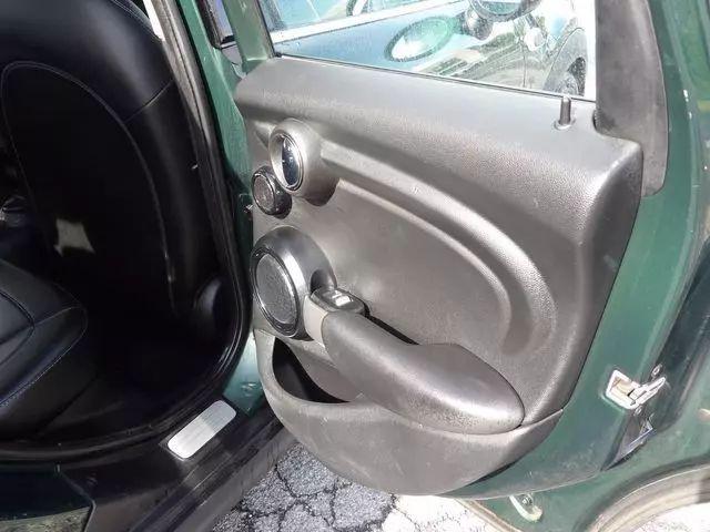 2017 MINI Hardtop Cooper