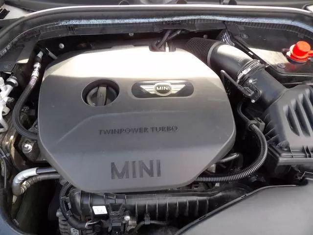 2017 MINI Hardtop Cooper