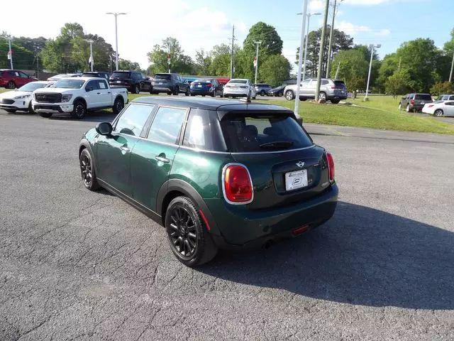 2017 MINI Hardtop Cooper