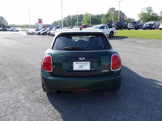 2017 MINI Hardtop Cooper
