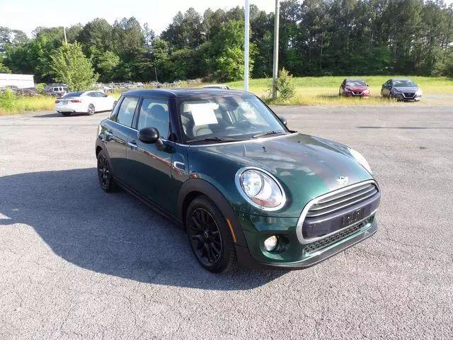 2017 MINI Hardtop Cooper