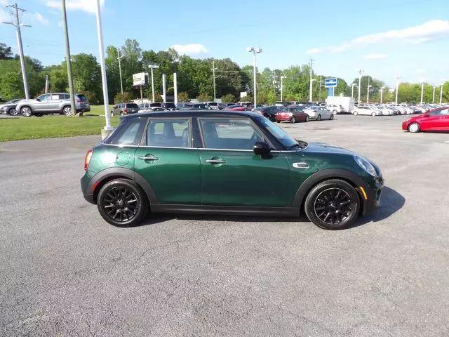 2017 MINI Hardtop Cooper