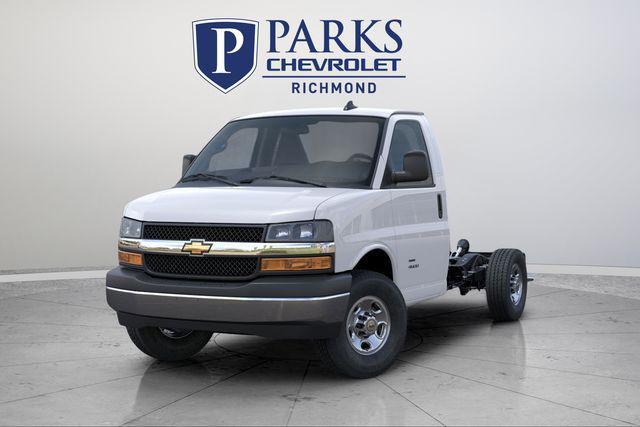 2025 Chevrolet Express Cutaway Work Van