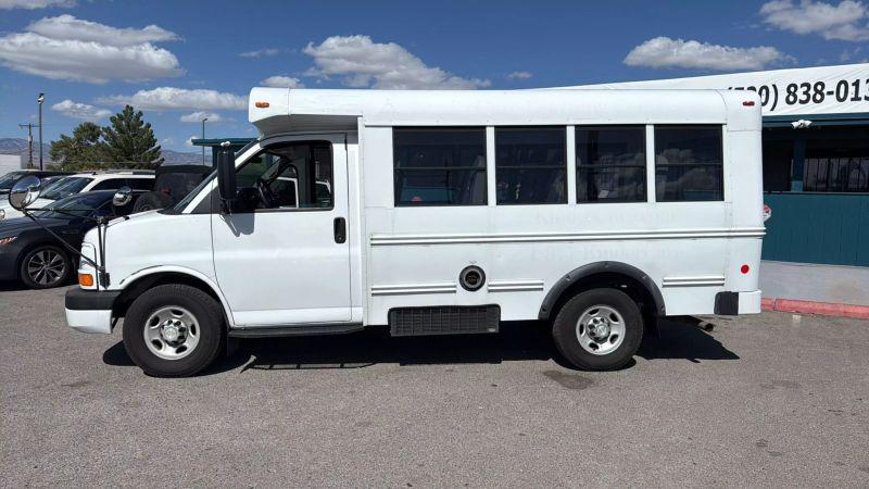 2012 Chevrolet Express Cutaway Work Van