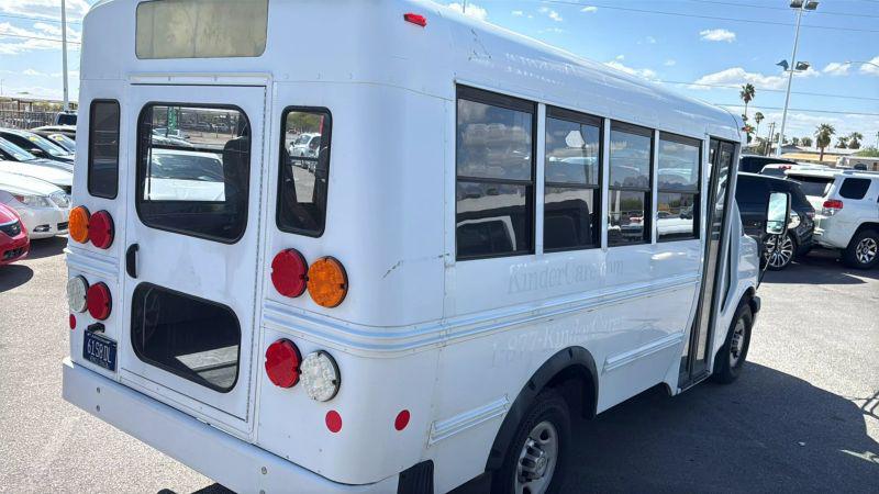 2012 Chevrolet Express Cutaway Work Van