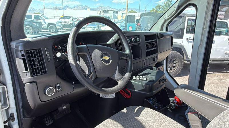 2012 Chevrolet Express Cutaway Work Van