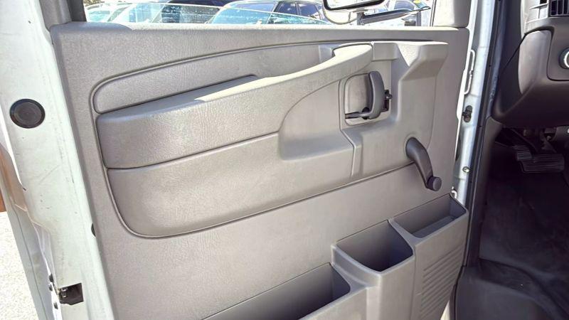 2012 Chevrolet Express Cutaway Work Van