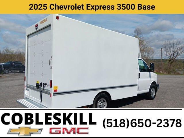 2025 Chevrolet Express Cutaway Work Van