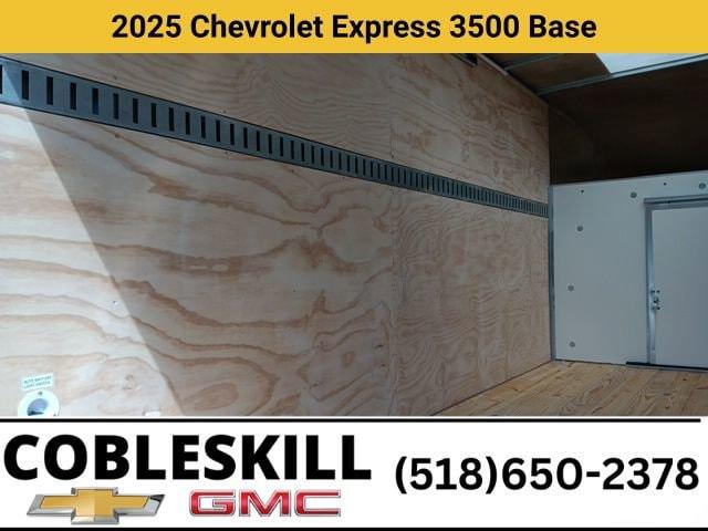2025 Chevrolet Express Cutaway Work Van