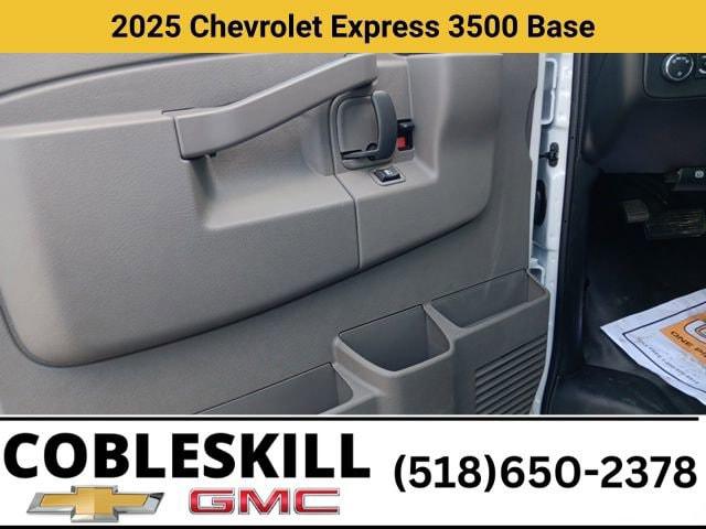 2025 Chevrolet Express Cutaway Work Van