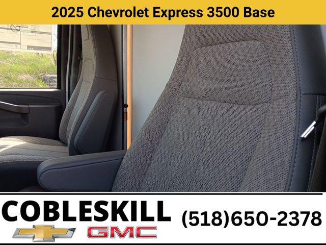 2025 Chevrolet Express Cutaway Work Van