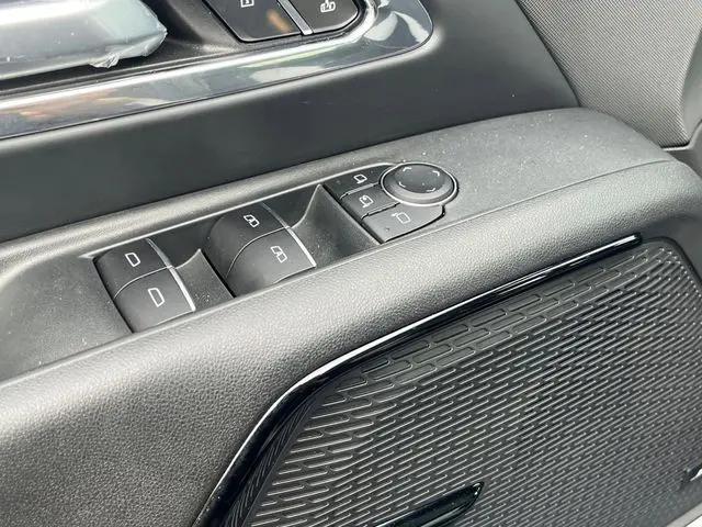 2025 Chevrolet Silverado EV RST
