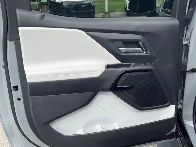 2025 Chevrolet Silverado EV RST