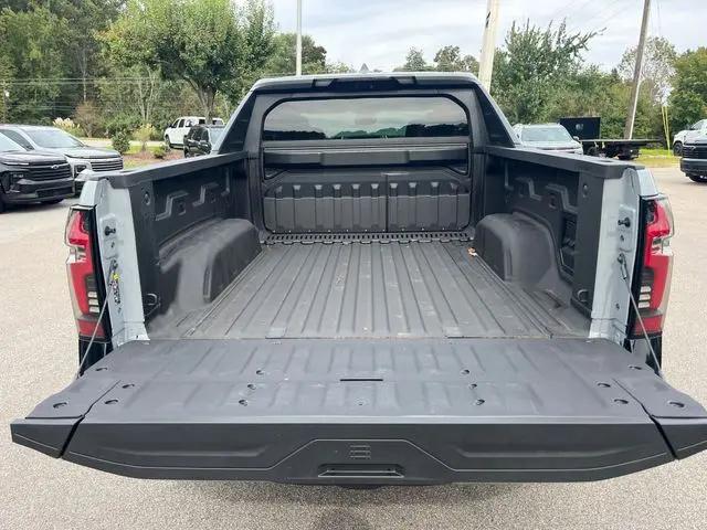 2025 Chevrolet Silverado EV RST