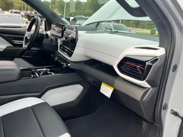 2025 Chevrolet Silverado EV RST