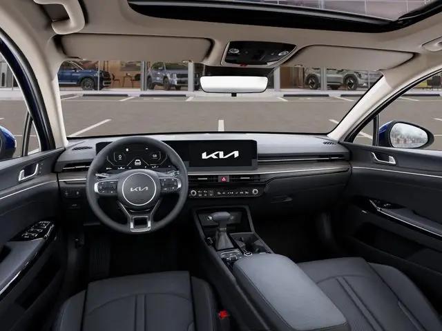 2025 Kia K5 EX