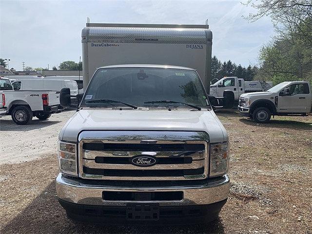 2026 Ford E-350 Cutaway 2026 FORD E-350 CUTAWAY CHASSIS 2DR 138 WB HD