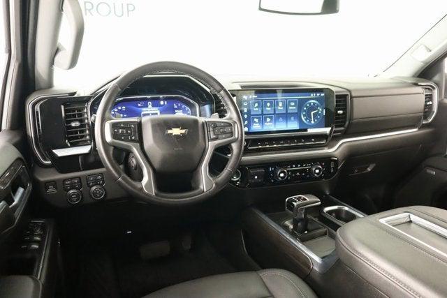 2022 Chevrolet Silverado 1500 4WD Crew Cab Short Bed LTZ