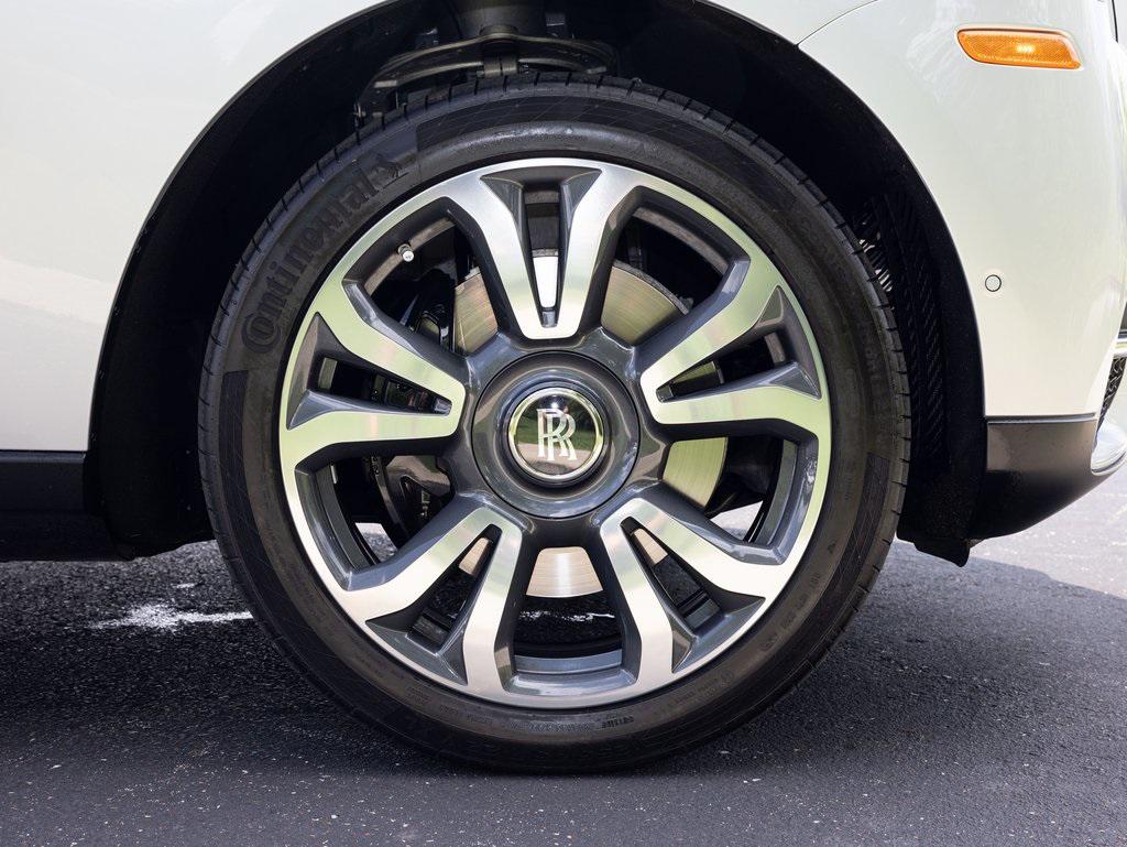 2023 Rolls Royce Cullinan RR31 photo 2