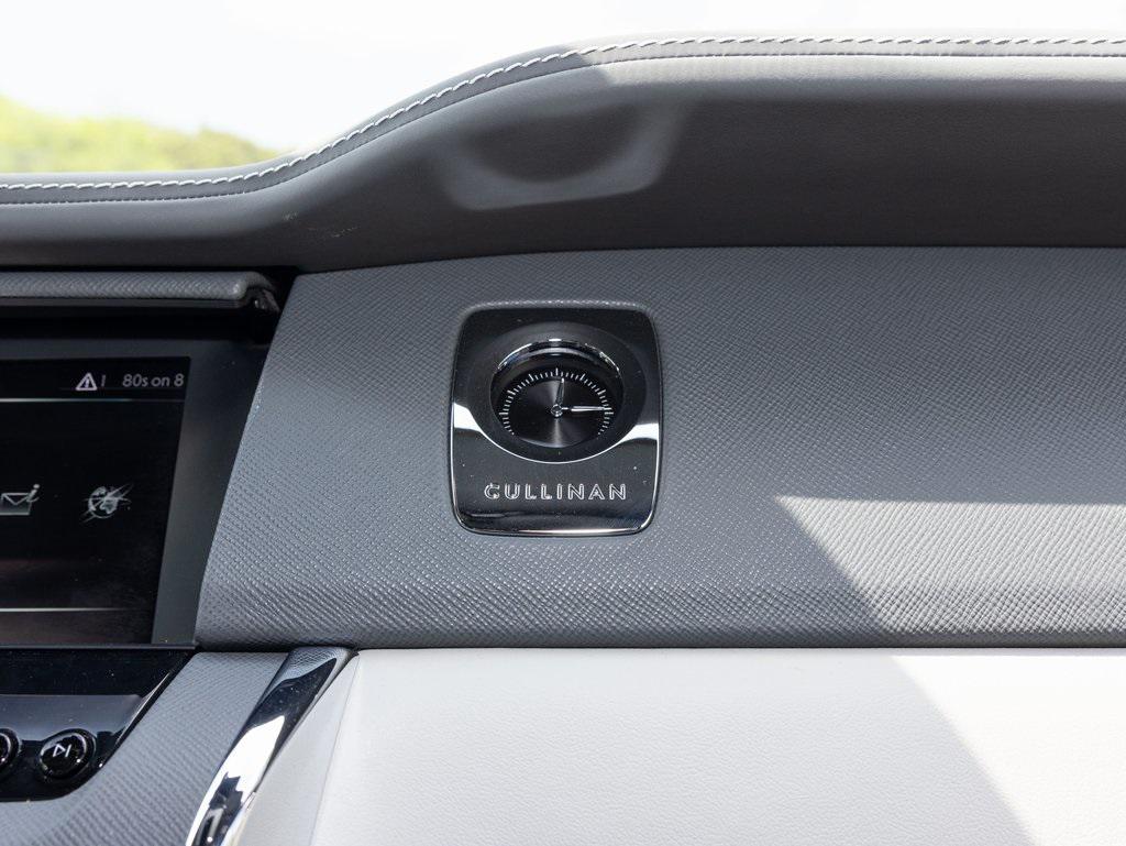 2023 Rolls Royce Cullinan RR31 photo 3