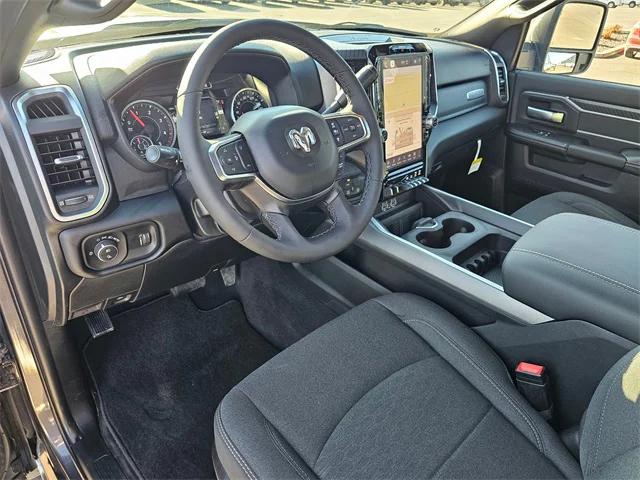 2025 RAM Ram 3500 RAM 3500 BIG HORN CREW CAB 4X4 8 BOX