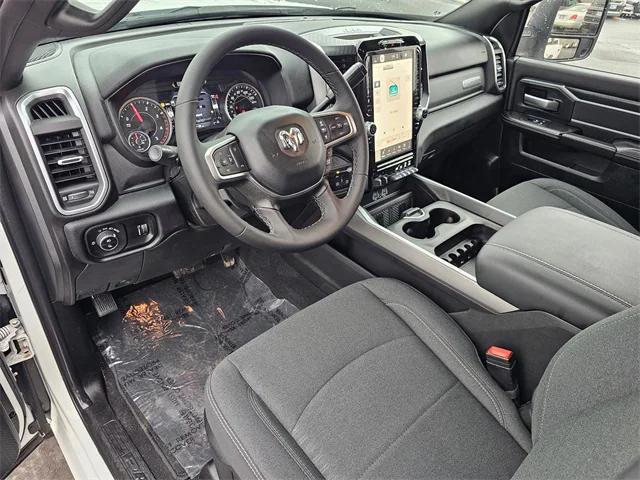 2025 RAM Ram 3500 RAM 3500 BIG HORN CREW CAB 4X4 8 BOX