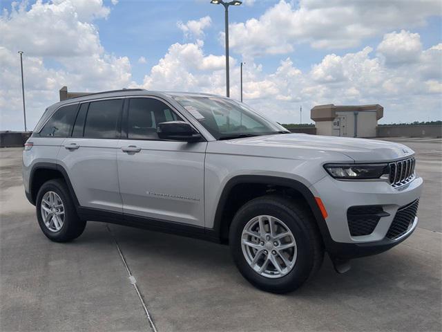 2025 Jeep Grand Cherokee GRAND CHEROKEE LAREDO X 4X2