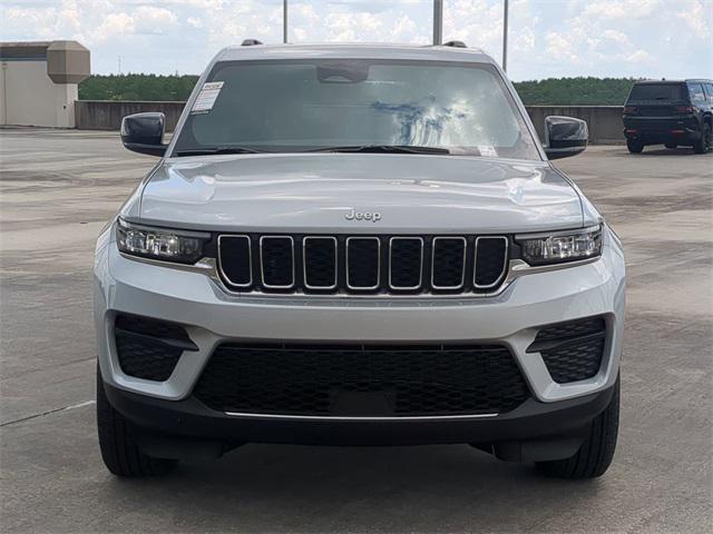 2025 Jeep Grand Cherokee GRAND CHEROKEE LAREDO X 4X2