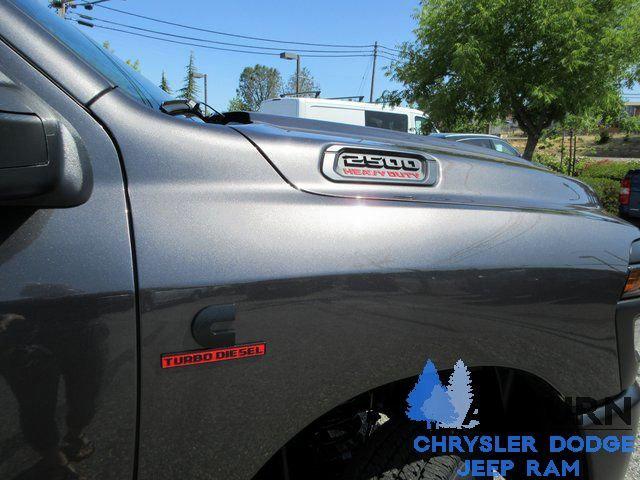 2025 RAM Ram 2500 RAM 2500 TRADESMAN CREW CAB 4X4 64 BOX