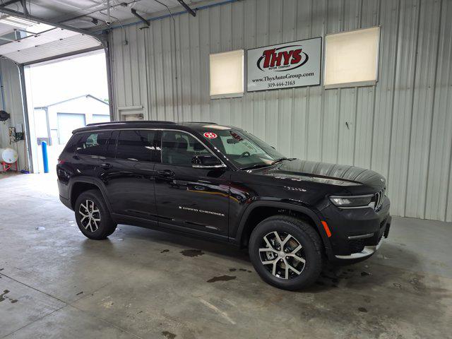 2025 Jeep Grand Cherokee GRAND CHEROKEE L LIMITED 4X4