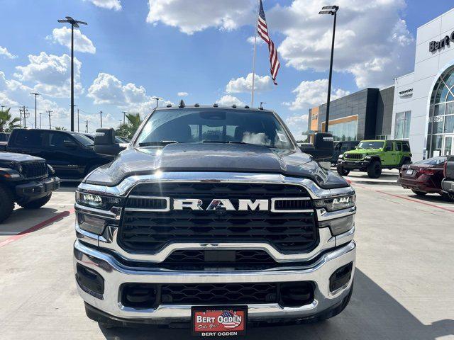 2025 RAM Ram 2500 RAM 2500 TRADESMAN CREW CAB 4X4 64 BOX