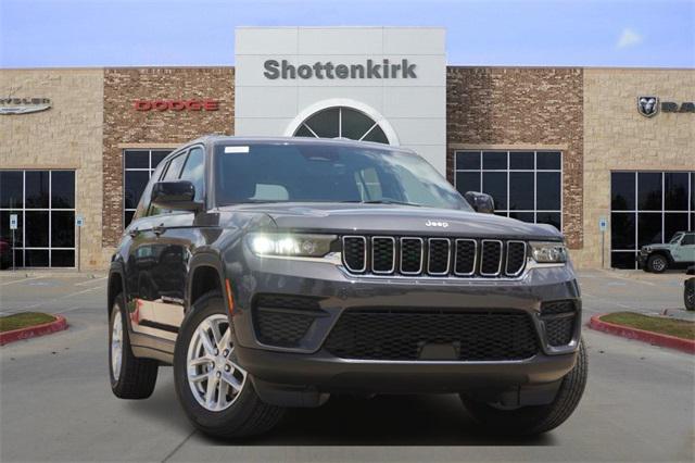 2025 Jeep Grand Cherokee GRAND CHEROKEE LAREDO X 4X2