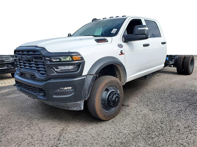2025 RAM Ram 5500 Chassis Cab RAM 5500 TRADESMAN CHASSIS CREW CAB 4X4 84 CA