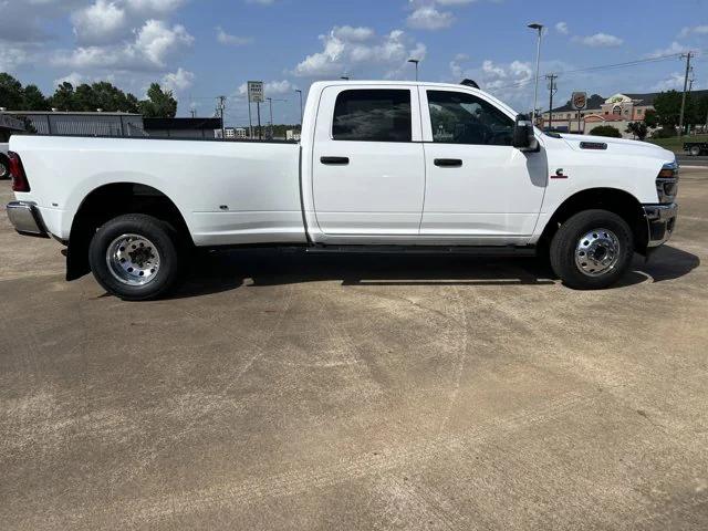 2025 RAM Ram 3500 RAM 3500 TRADESMAN CREW CAB 4X4 8 BOX