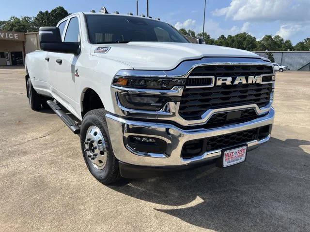 2025 RAM Ram 3500 RAM 3500 TRADESMAN CREW CAB 4X4 8 BOX