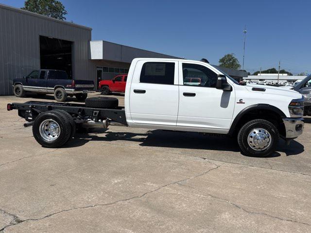 2025 RAM Ram 3500 Chassis Cab RAM 3500 TRADESMAN CREW CAB CHASSIS 4X4 60 CA