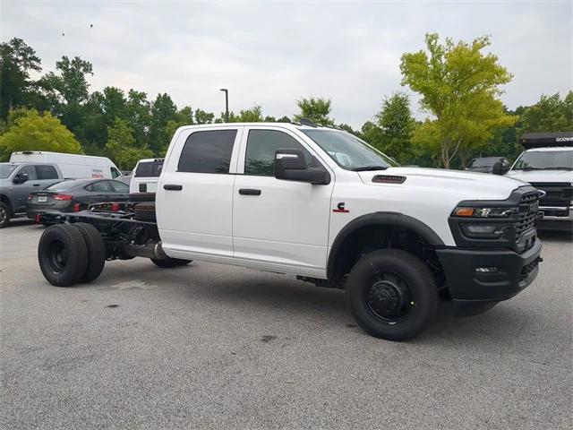 2025 RAM Ram 3500 Chassis Cab RAM 3500 TRADESMAN CREW CAB CHASSIS 4X4 60 CA
