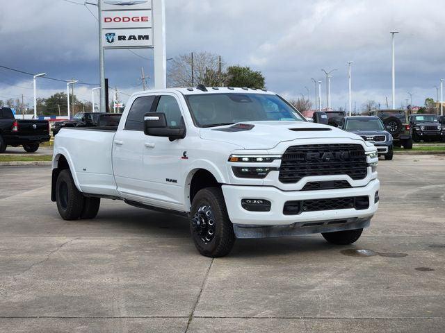 2025 RAM Ram 3500 RAM 3500 LIMITED CREW CAB 4X4 8 BOX