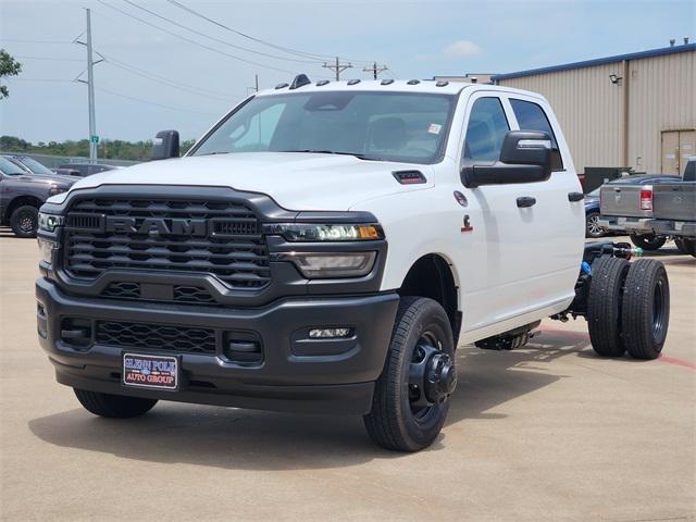 2025 RAM Ram 3500 Chassis Cab RAM 3500 TRADESMAN CREW CAB CHASSIS 4X4 60 CA
