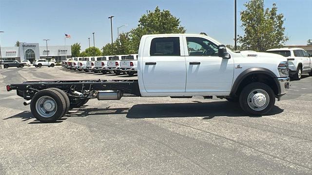 2025 RAM Ram 5500 Chassis Cab RAM 5500 TRADESMAN CHASSIS CREW CAB 4X4 84 CA