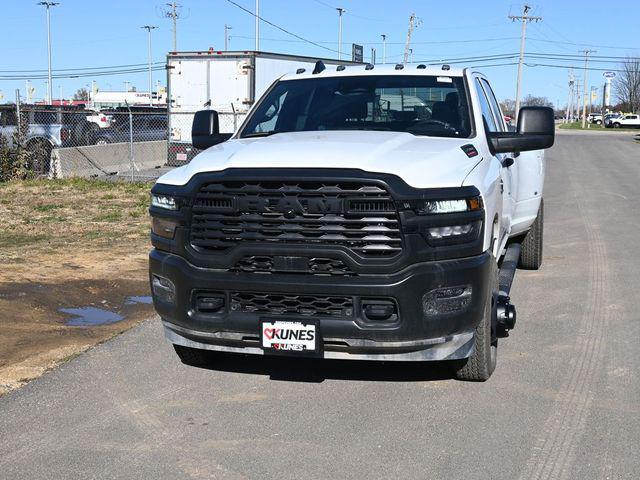 2025 RAM Ram 3500 RAM 3500 TRADESMAN CREW CAB 4X4 8 BOX 2025 RAM Ram 3500 RAM 3500 TRADESMAN CREW CAB 4X4 8 BOX