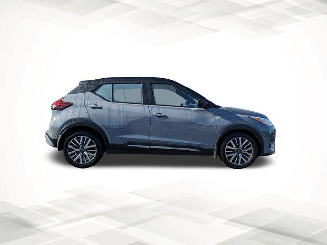 2023 Nissan Kicks SR Xtronic CVT