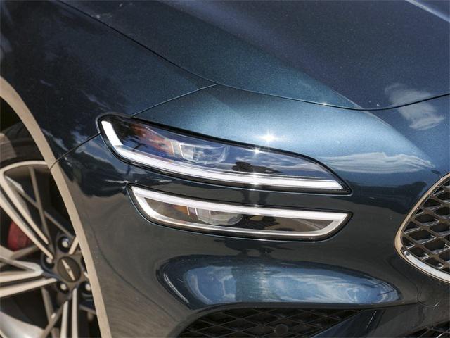 2025 Genesis G70 2.5T RWD