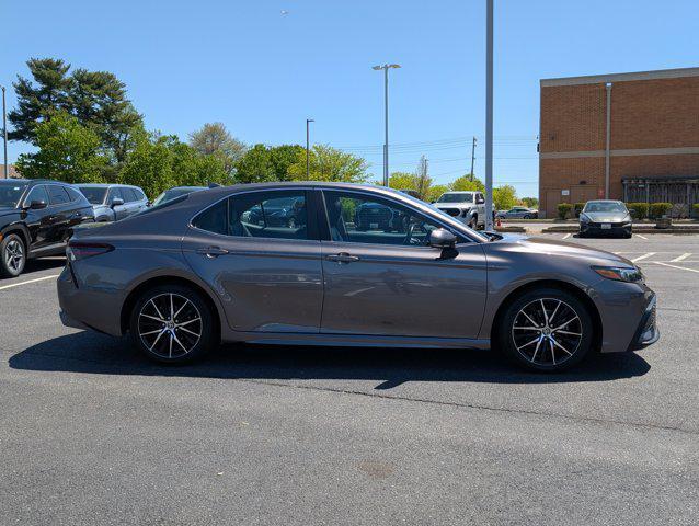 2021 Toyota Camry SE AWD