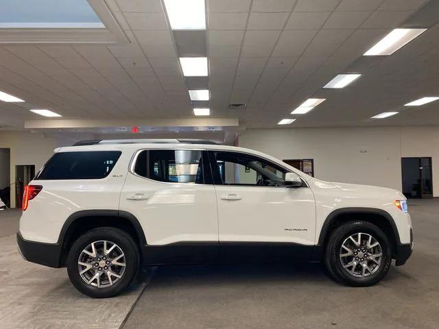 2023 GMC Acadia AWD SLT