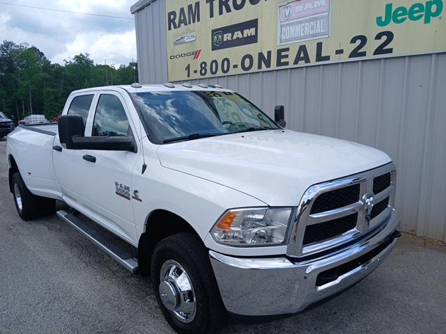2017 RAM 3500 Tradesman Crew Cab 4x4 8 Box